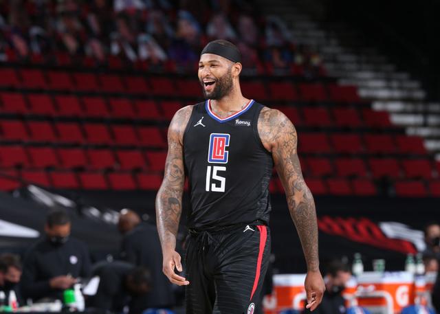 0米距离中 0米距离中