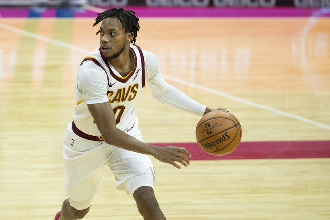 双打配合的 双打配合的