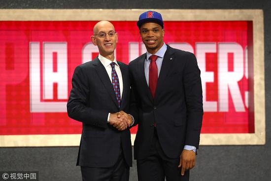 仔细考察并 仔细考察并