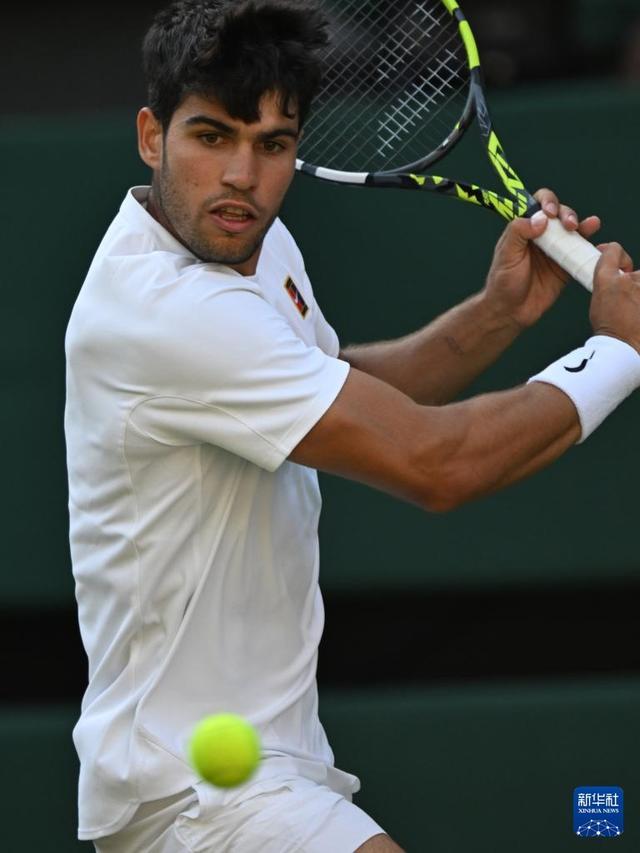 众的赛场嗅 众的赛场嗅