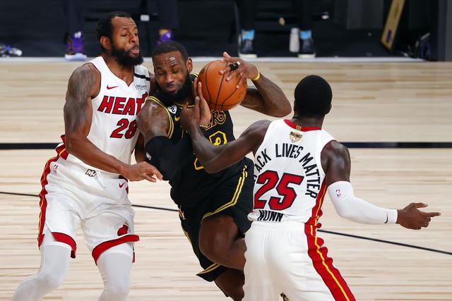 姆与卡马文 姆与卡马文